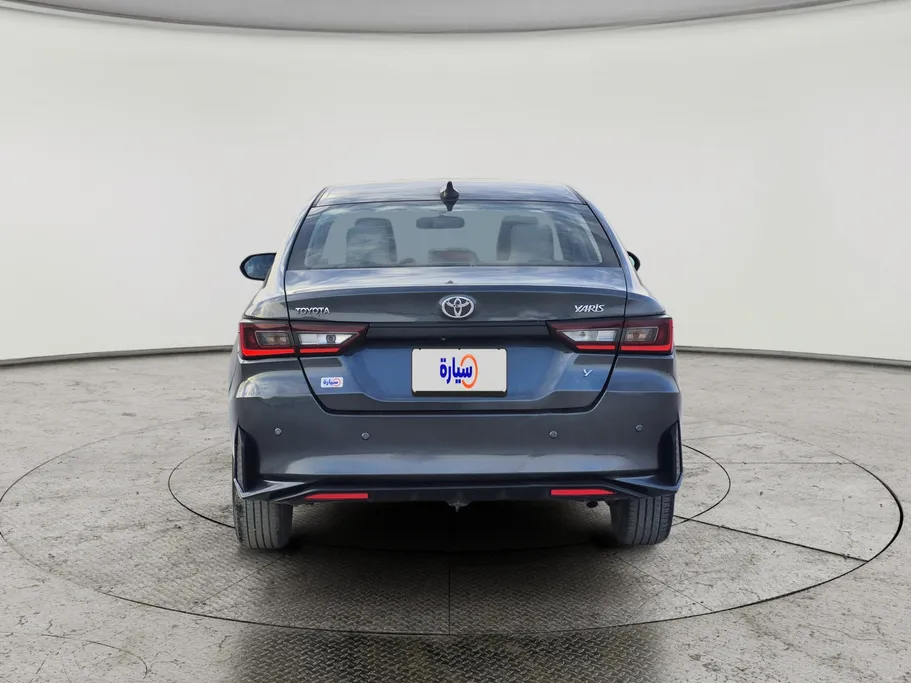 2023 Toyota Yaris  Y 