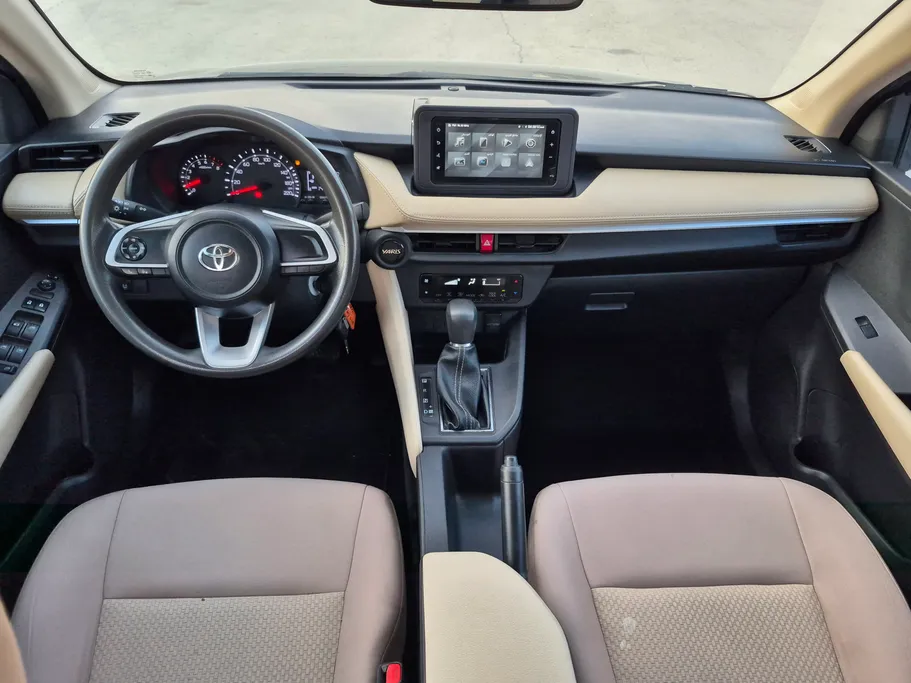 2023 Toyota Yaris  Y 