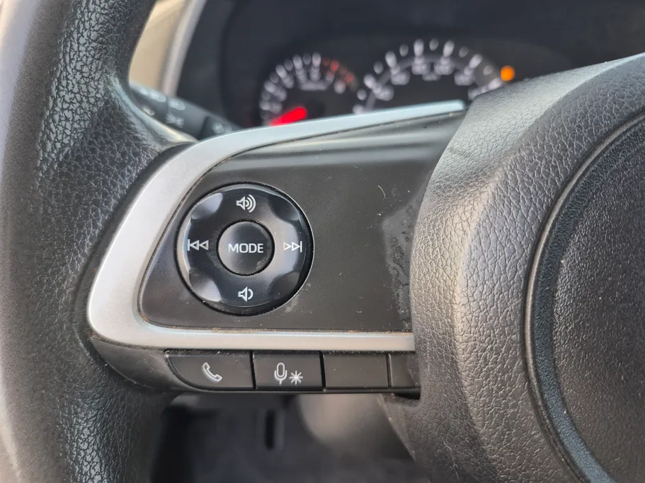 2023 Toyota Yaris  Y 