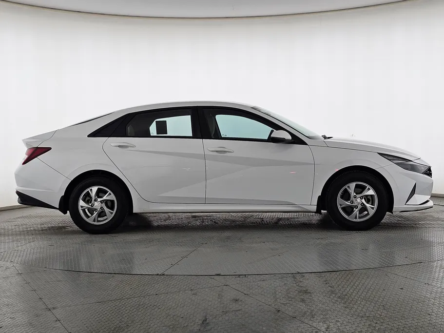 2021 Hyundai Elantra Fleet 