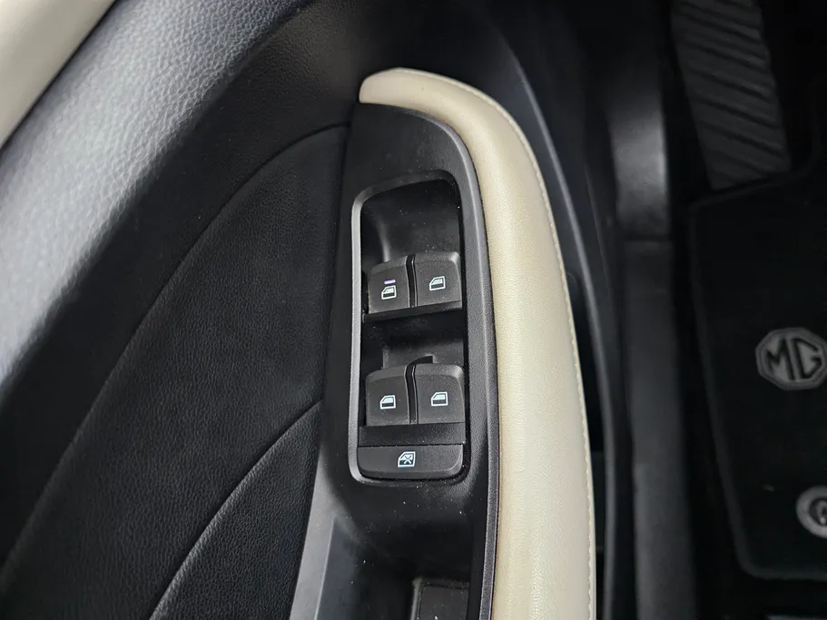 ام جي 5 STD 2022 