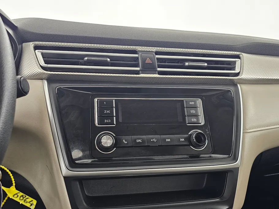 ام جي 5 STD 2022 