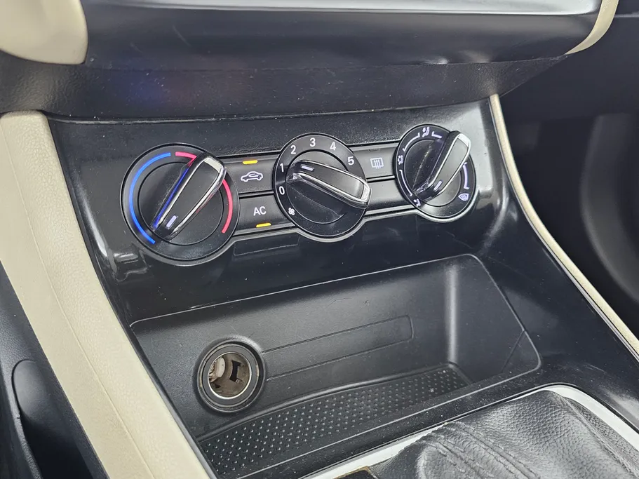 ام جي 5 STD 2022 