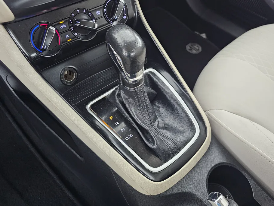 ام جي 5 STD 2022 