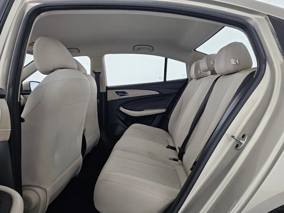 ام جي 5 STD 2022 