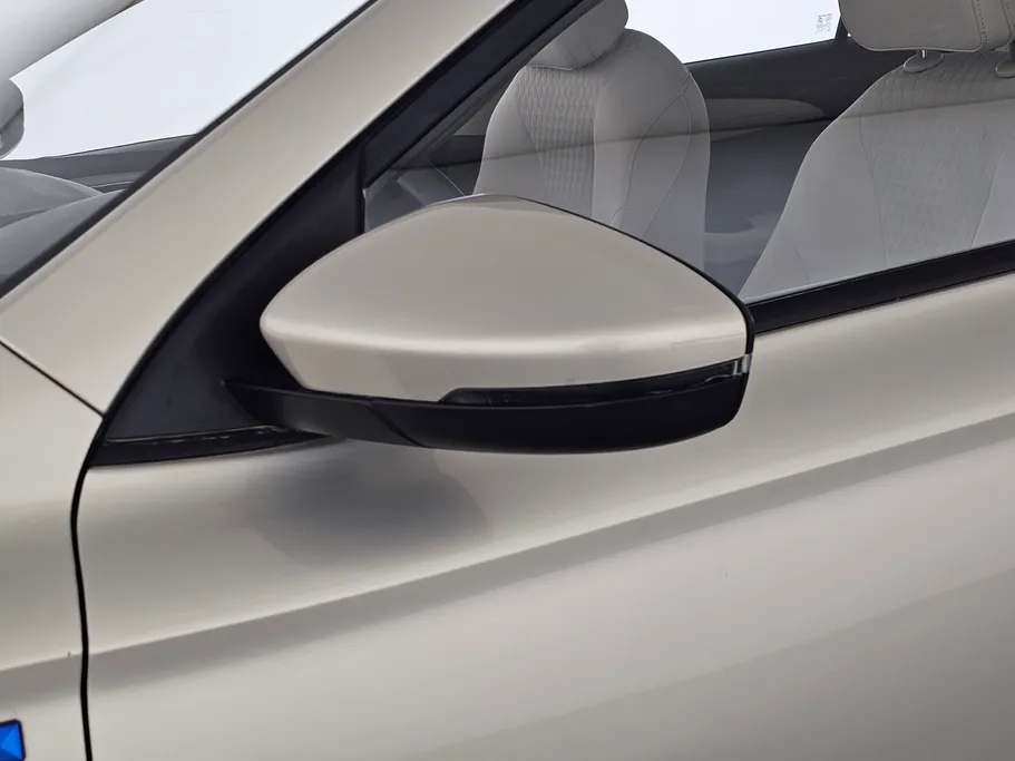 ام جي 5 STD 2022 