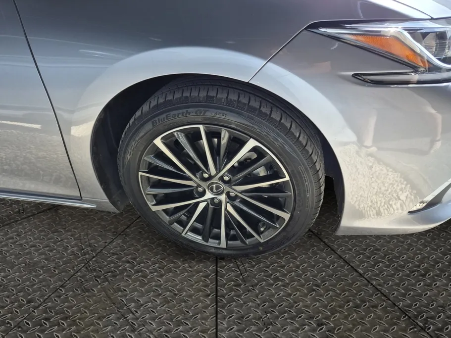 2023 Lexus ES 250 BD Excellence Plus 