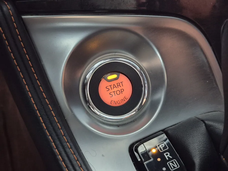 2022 Nissan Maxima SR 