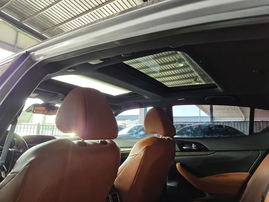 2022 Nissan Maxima SR 