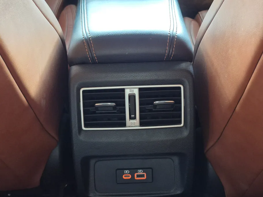 2022 Nissan Maxima SR 