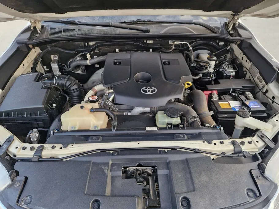 تويوتا هايلكس DC 4x4 Diesel 2022 