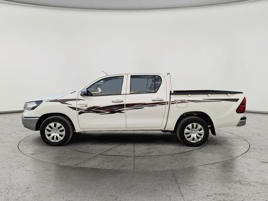 تويوتا هايلكس DC 4x4 Diesel 2022 