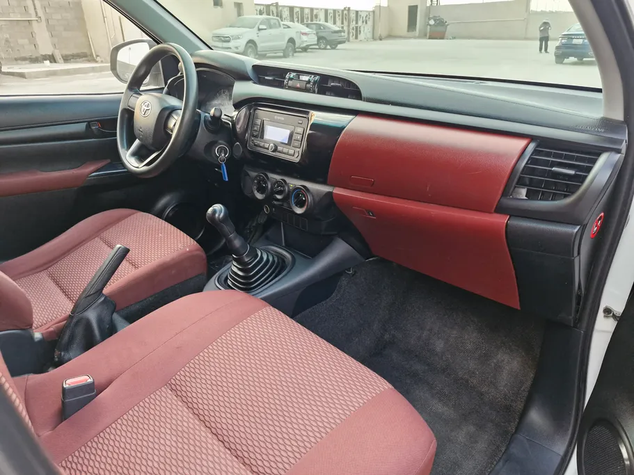 تويوتا هايلكس DC 4x4 Diesel 2022 