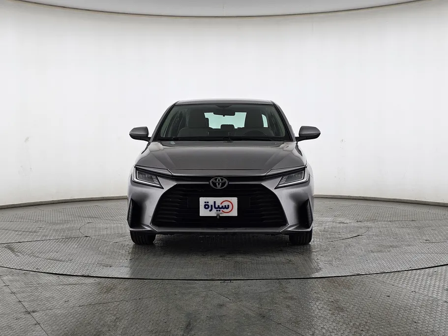 2023 Toyota Yaris  Y 