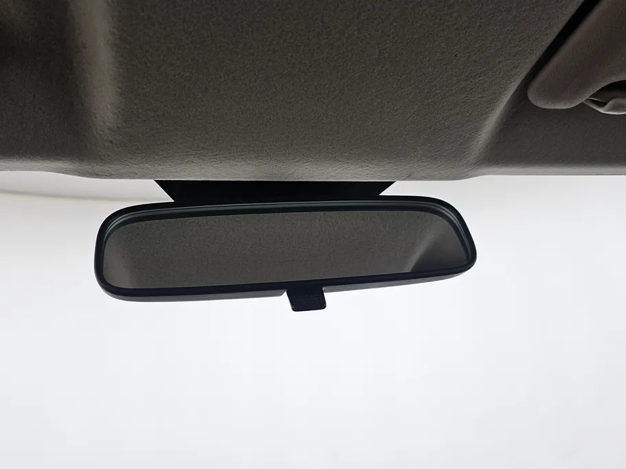 2023 Toyota Yaris  Y 