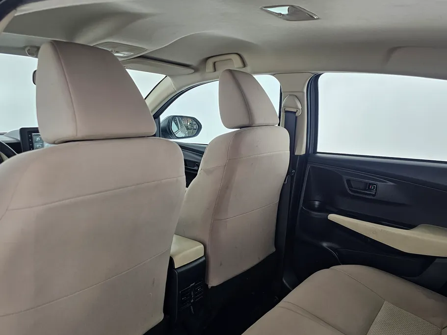 2023 Toyota Yaris  Y 