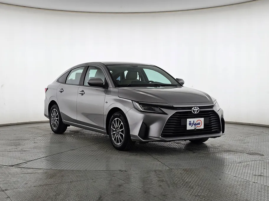 2023 Toyota Yaris  Y 