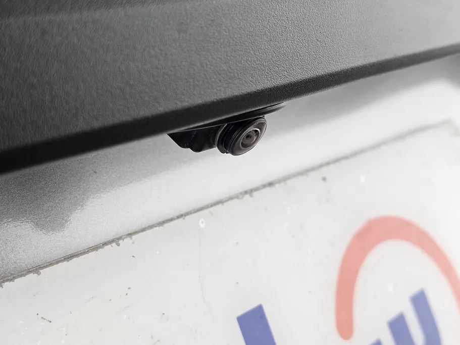 2023 Toyota Yaris  Y 