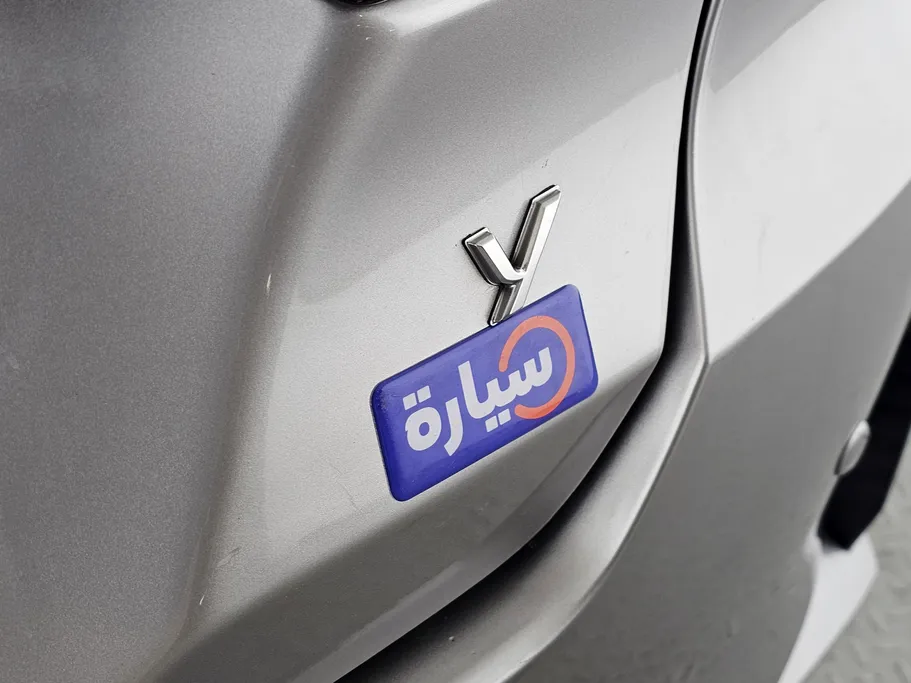 2023 Toyota Yaris  Y 