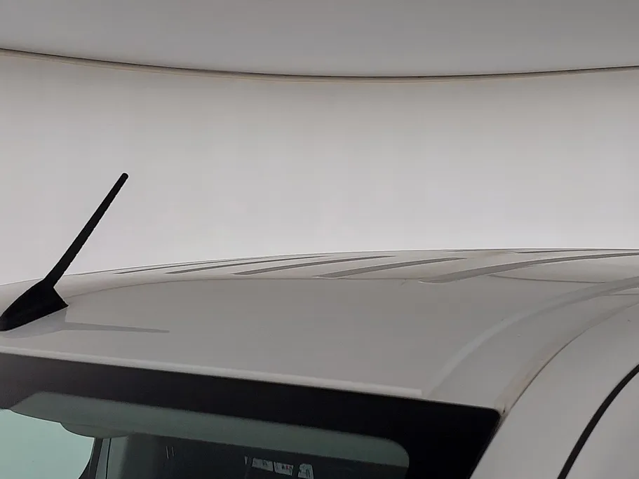 2022 Peugeot Partner Long van 