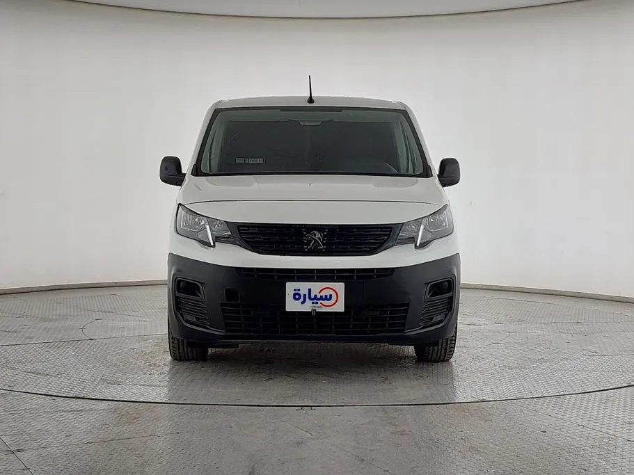 2022 Peugeot Partner Long van 