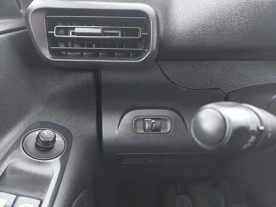 2022 Peugeot Partner Long van 