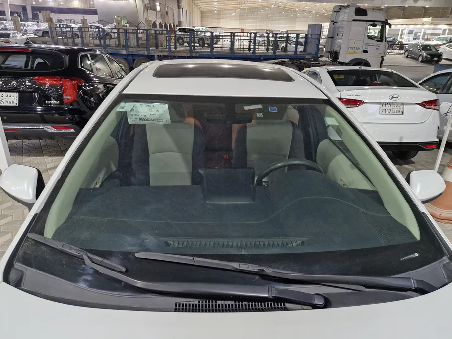 تويوتا كورولا XLI Executive Moonroof 2022 