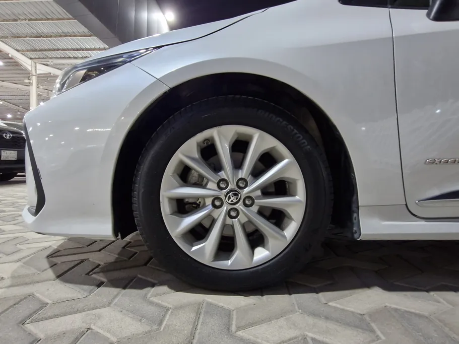 تويوتا كورولا XLI Executive Moonroof 2022 