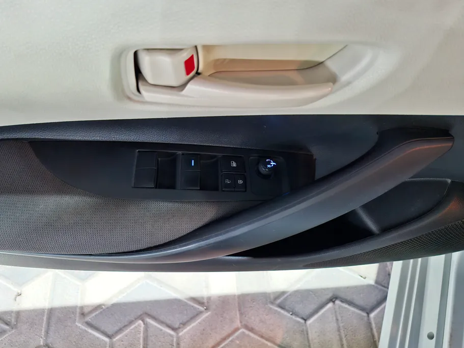 تويوتا كورولا XLI Executive Moonroof 2022 