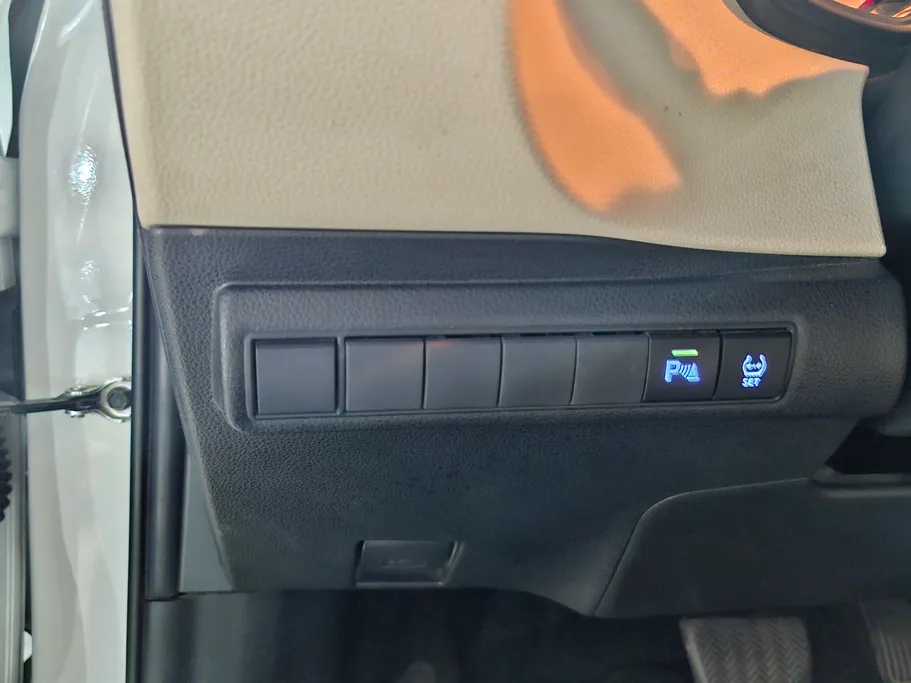 تويوتا كورولا XLI Executive Moonroof 2022 