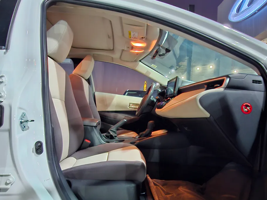 تويوتا كورولا XLI Executive Moonroof 2022 