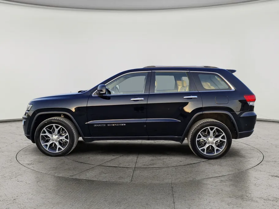 جيب جراند شيروكي ليمتد 2021 