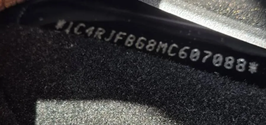 جيب جراند شيروكي ليمتد 2021 