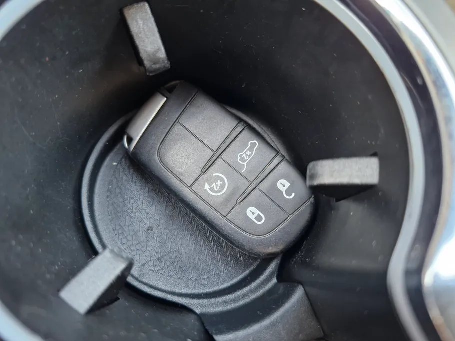 جيب جراند شيروكي ليمتد 2021 