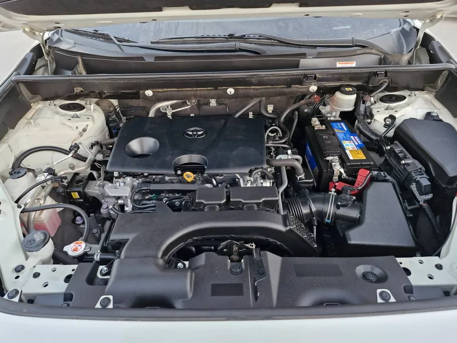 تويوتا راف فور LE 2021 