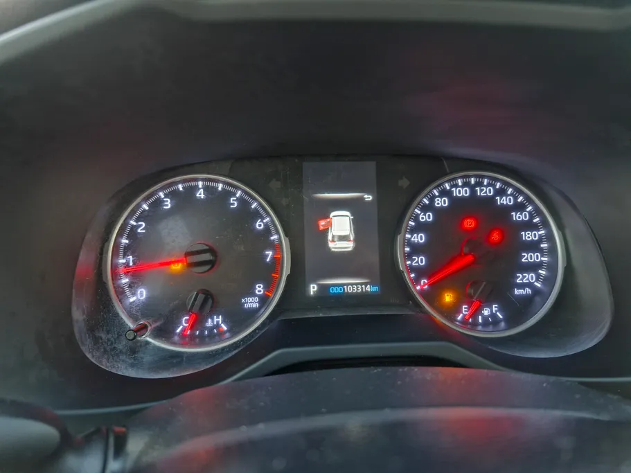 تويوتا راف فور LE 2021 