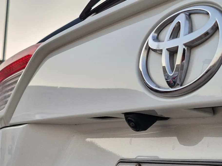 تويوتا راف فور LE 2021 