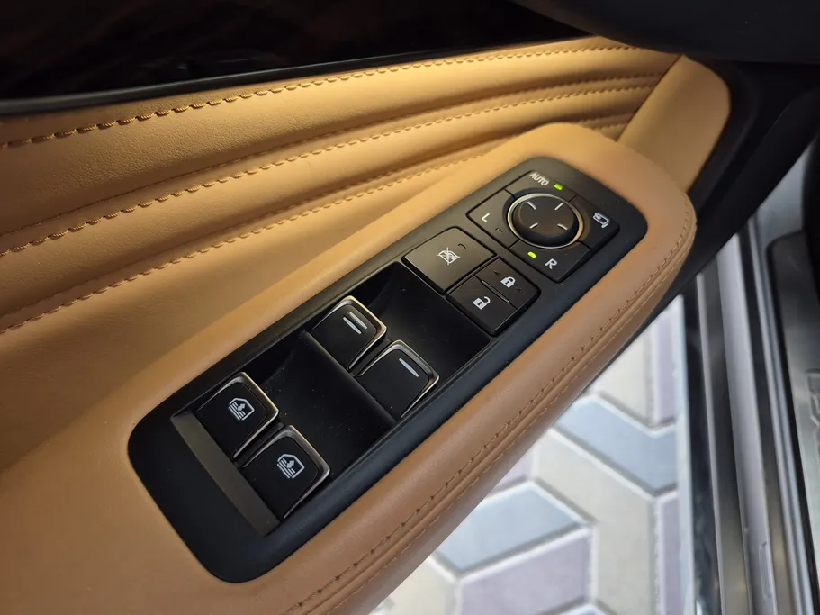 لكزس LS 500 BH Hybrid 2023 