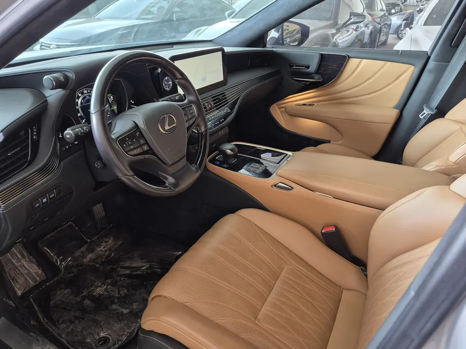 لكزس LS 500 BH Hybrid 2023 