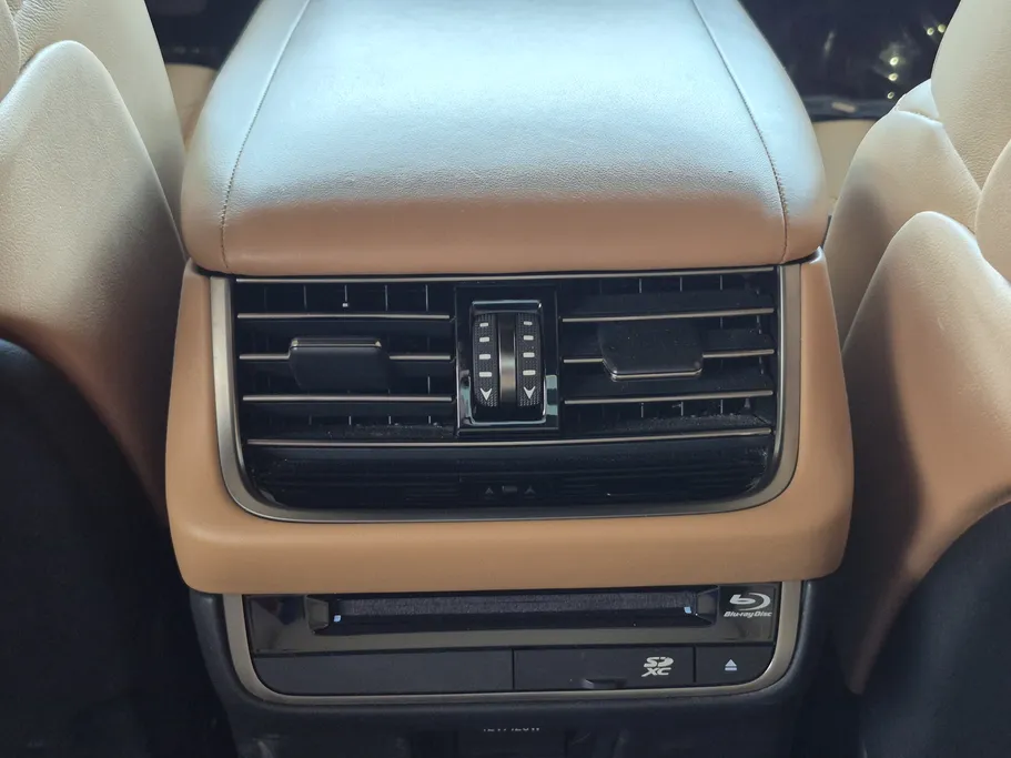 لكزس LS 500 BH Hybrid 2023 