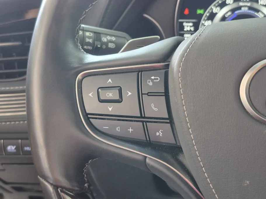 لكزس LS 500 BH Hybrid 2023 