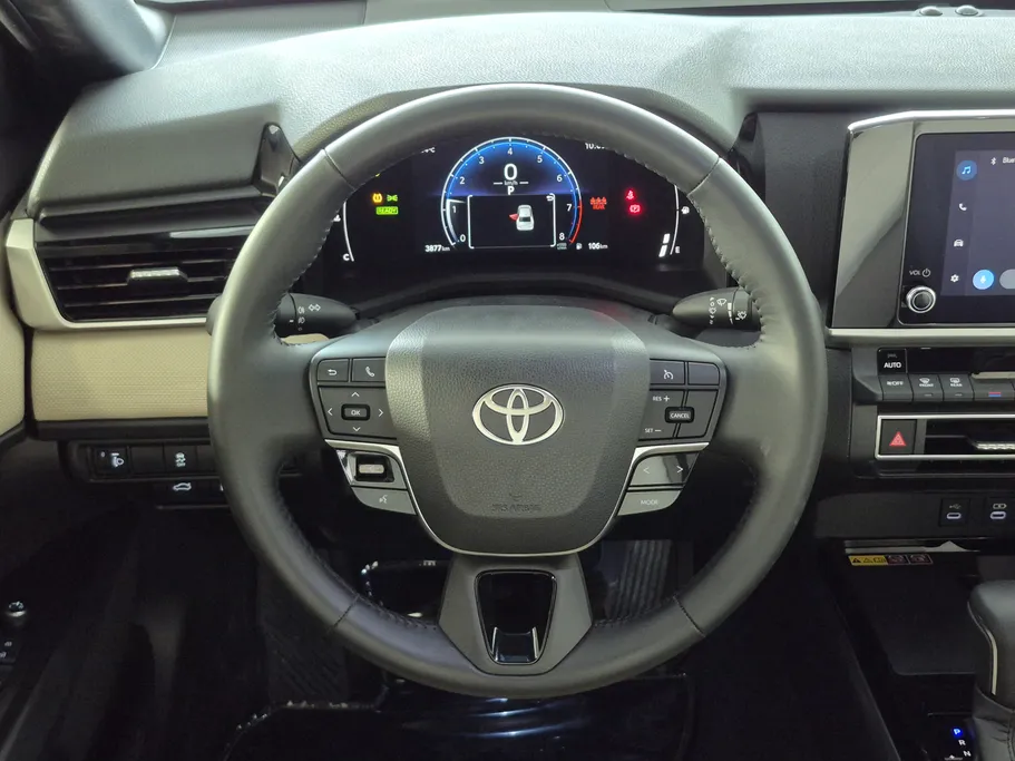 2025 Toyota Camry  LE HEV 