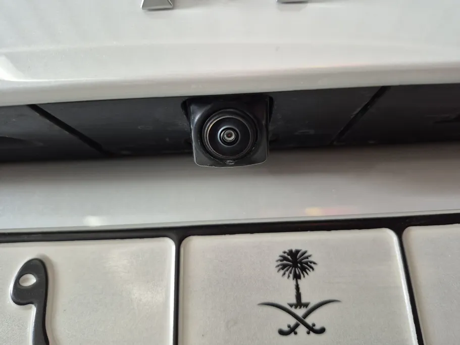 2025 Toyota Camry  LE HEV 