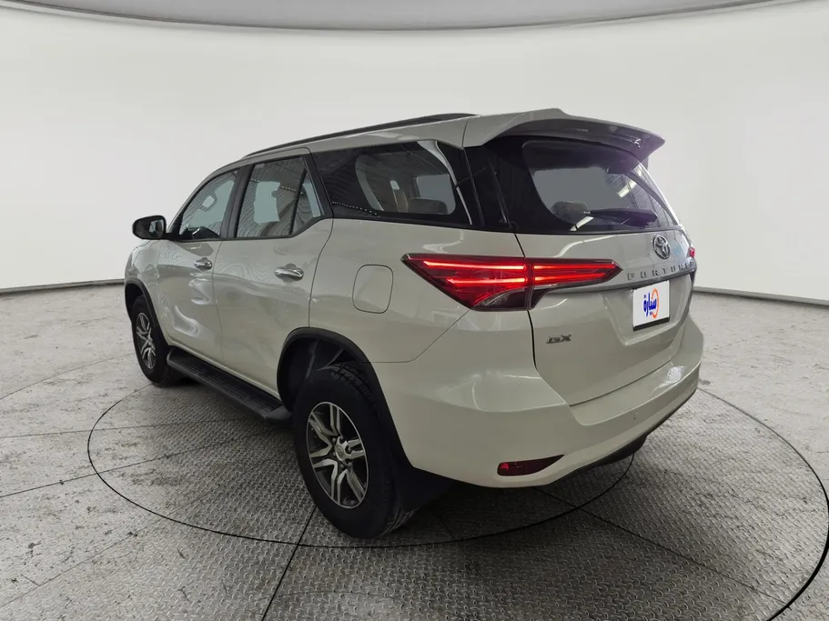 تويوتا فورتشنر GX1 2021 