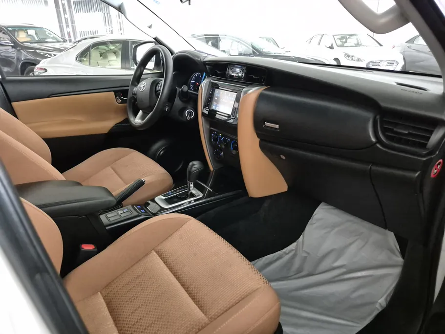 تويوتا فورتشنر GX1 2021 