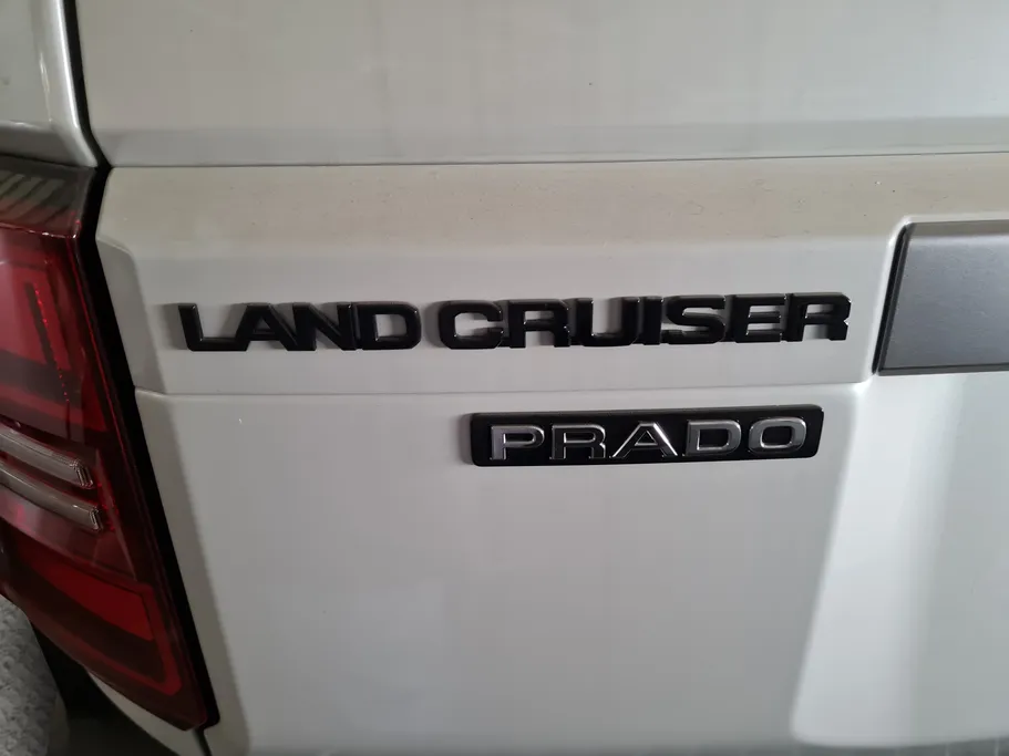 تويوتا برادو TXL1 2026 