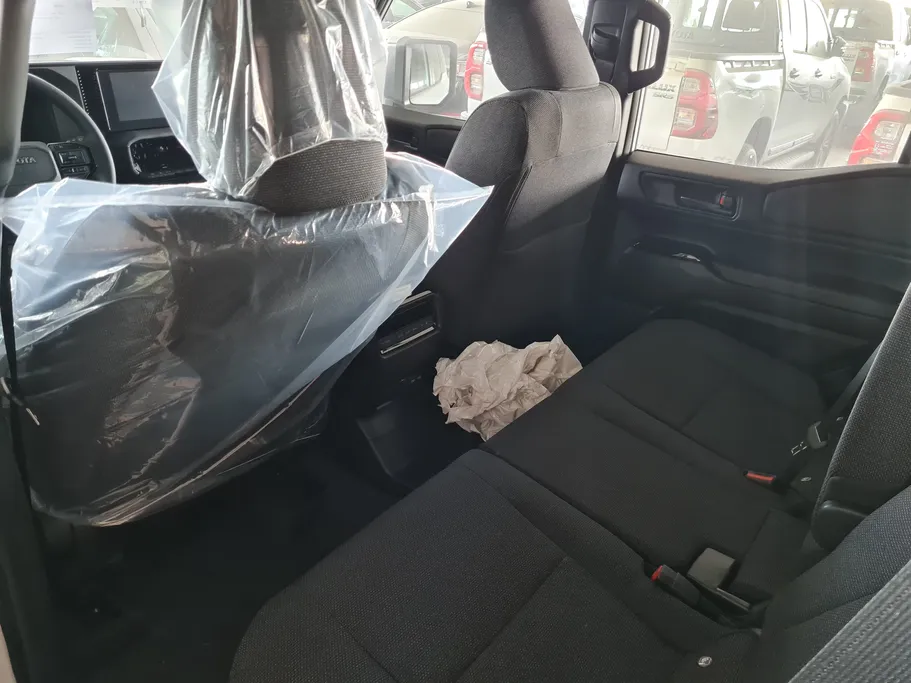 تويوتا برادو TXL1 2026 