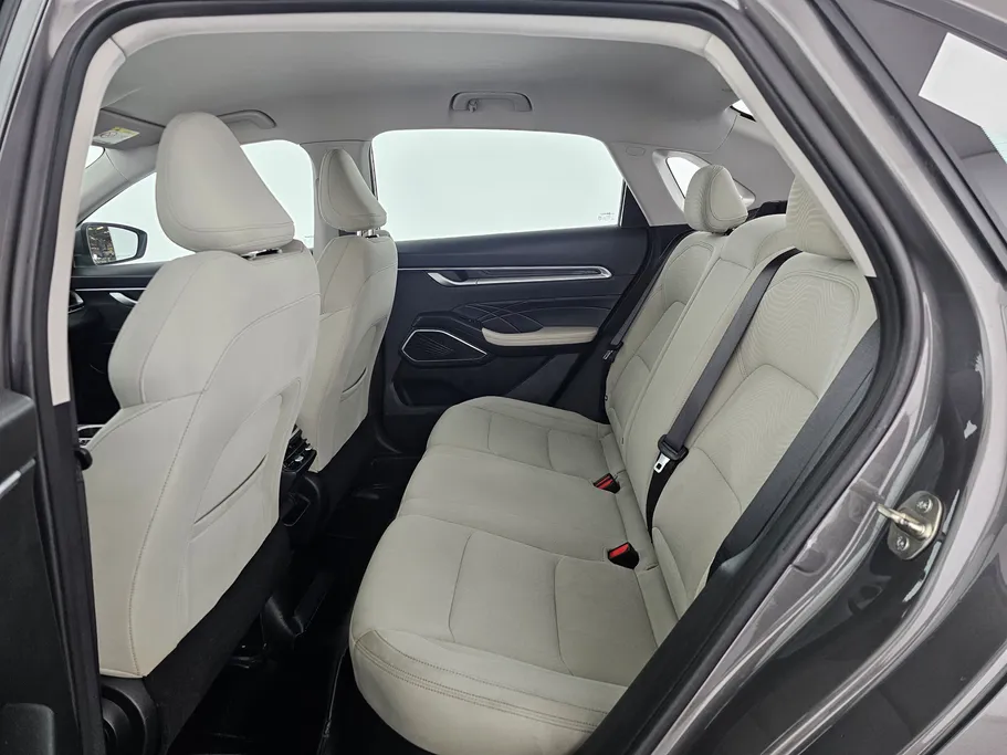 جيلي امجراند GS 2024 