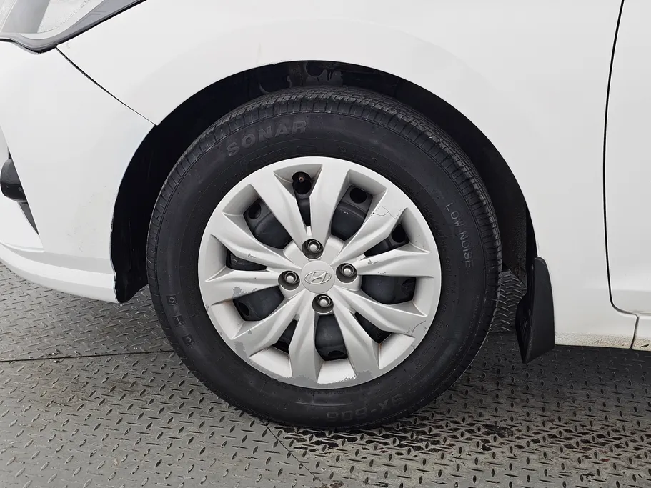 هيونداي اكسنت سمارت 2023 