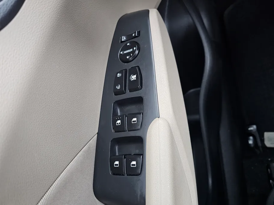 هيونداي اكسنت سمارت 2023 